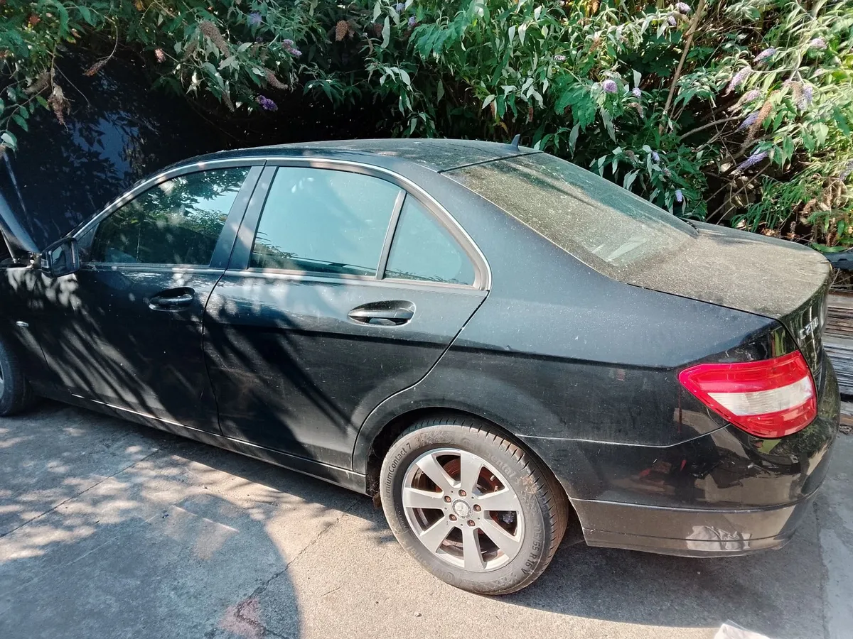 2011 Mercedes C class Breaking - Image 4