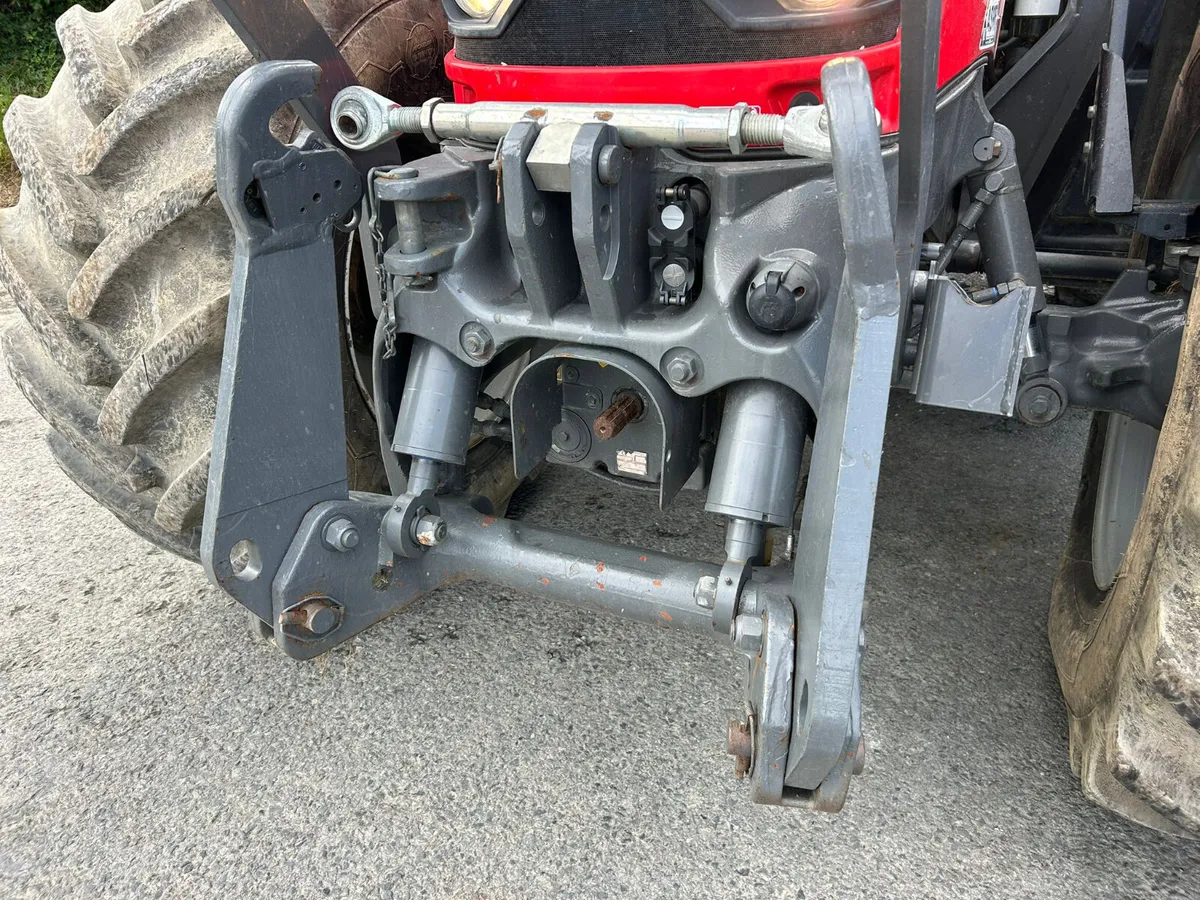 2019 Massey Ferguson 7726 S - Image 4
