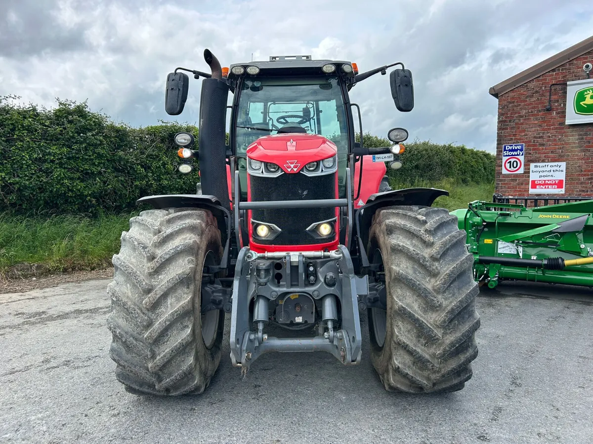 2019 Massey Ferguson 7726 S - Image 2