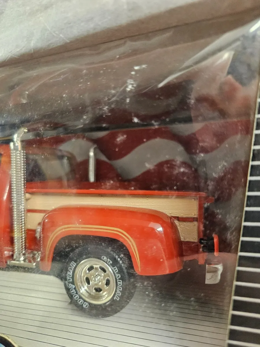 Corgi ERTL 78 Dodge Truck 1.18 - Image 4