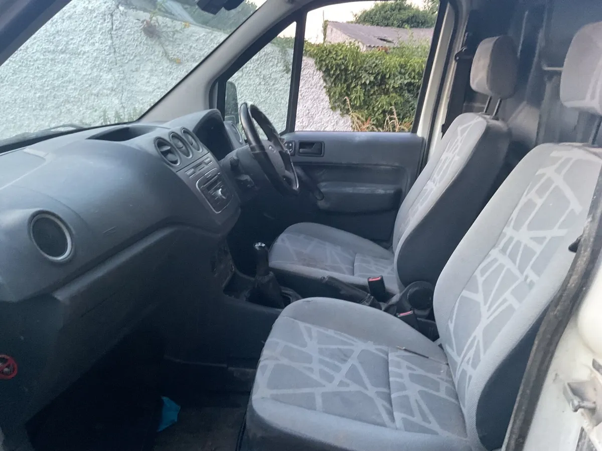 Ford Transit Connect 2012 - Image 4