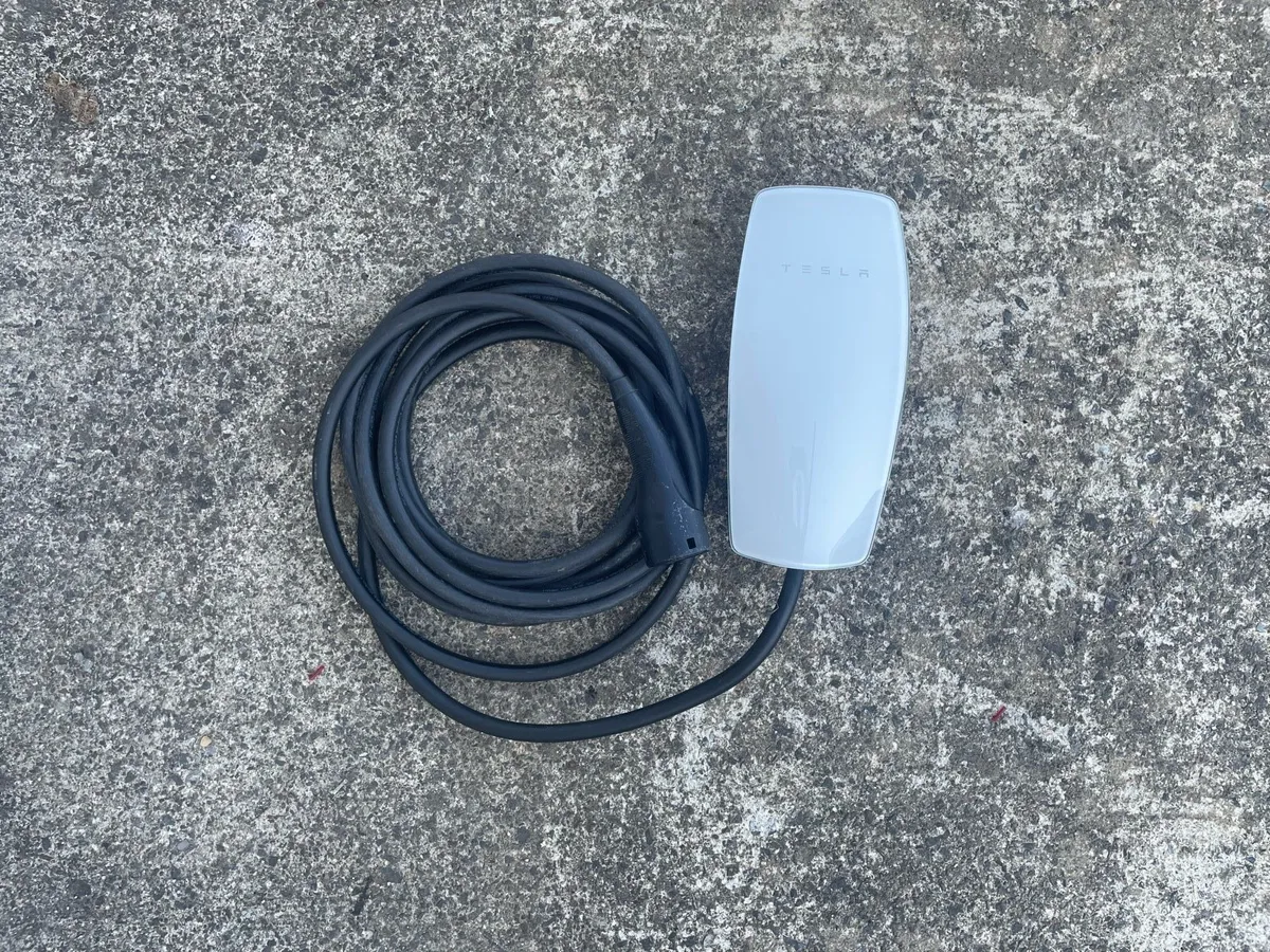 Tesla EV wall charger - Image 2