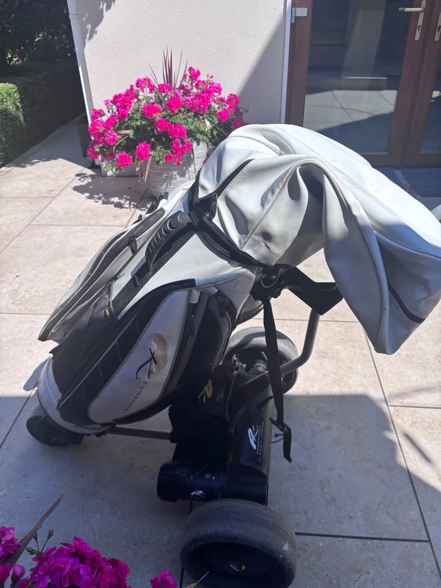 Battery powered golf trolly “Powacaddy” - Image 2