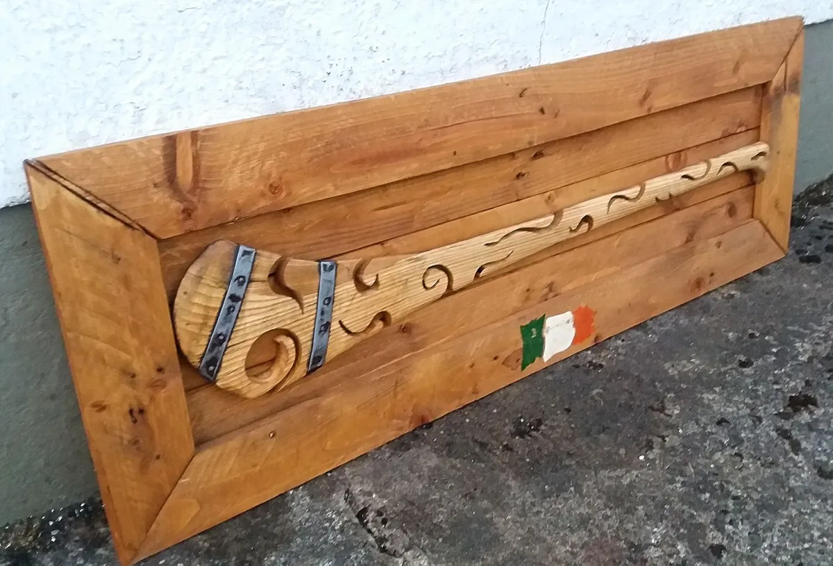 Rustic Old Irish Hurley Wallmount Wood Art - Image 2