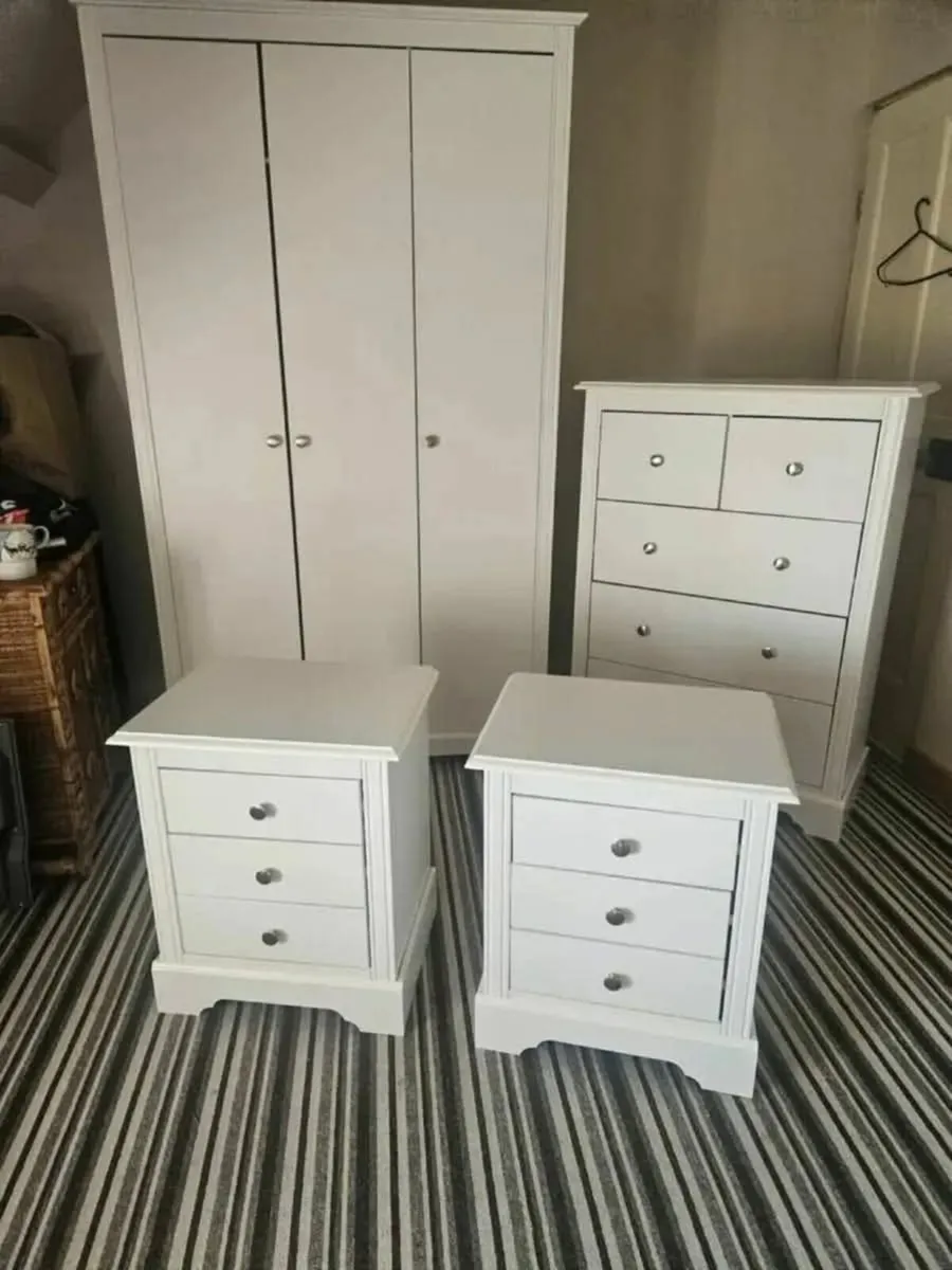 Wardrobes Set + Chest Drawers + Bedside lockers - Image 2