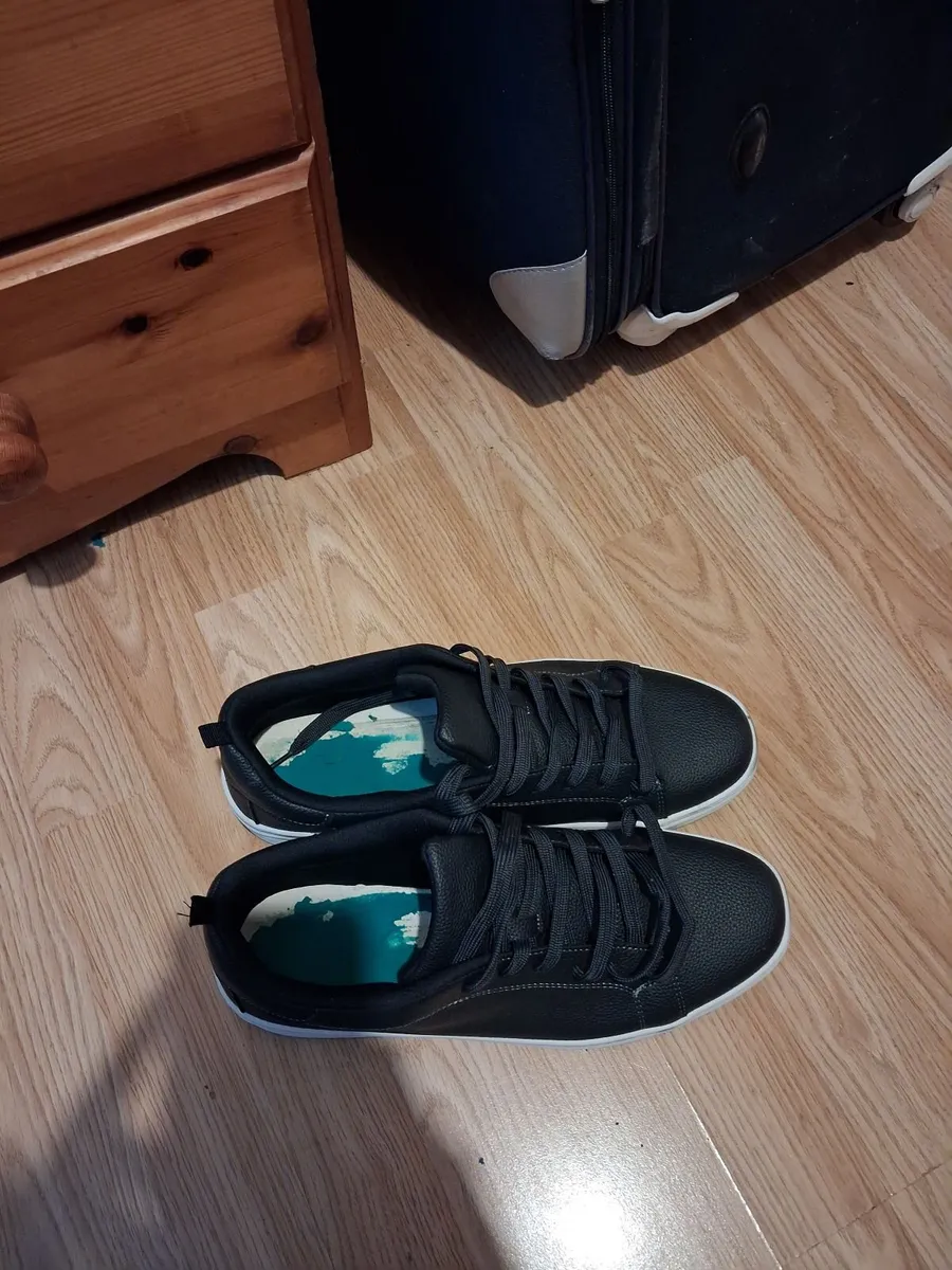 Shoes - Image 2
