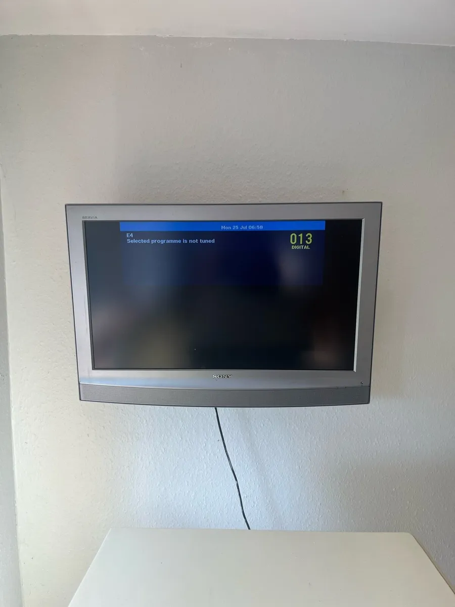 Sony Bravia LCD television - Image 1