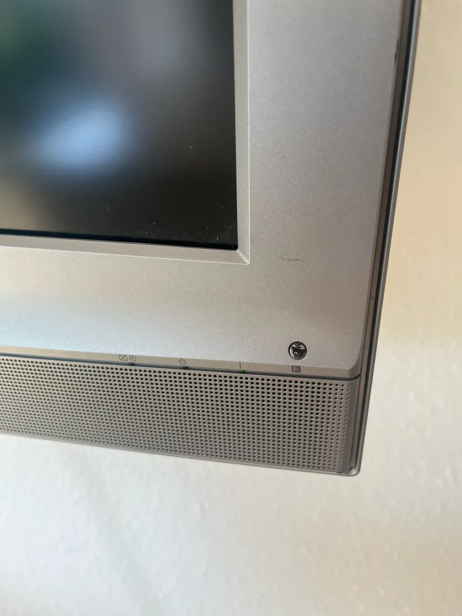 Sony Bravia LCD television - Image 3