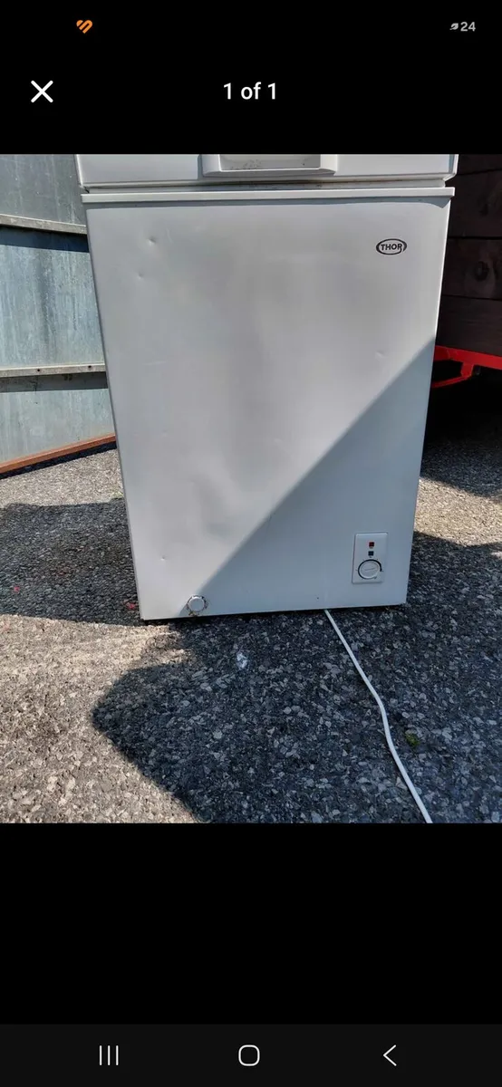 Chest freezer