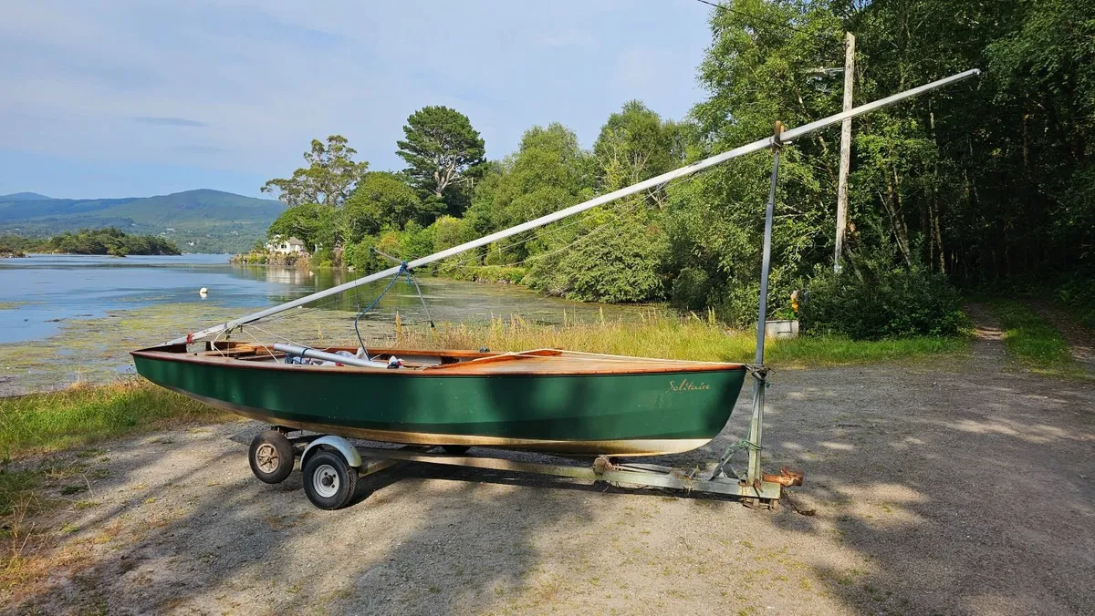 Wayfarer Sailing Dinghy - 16ft - Image 1