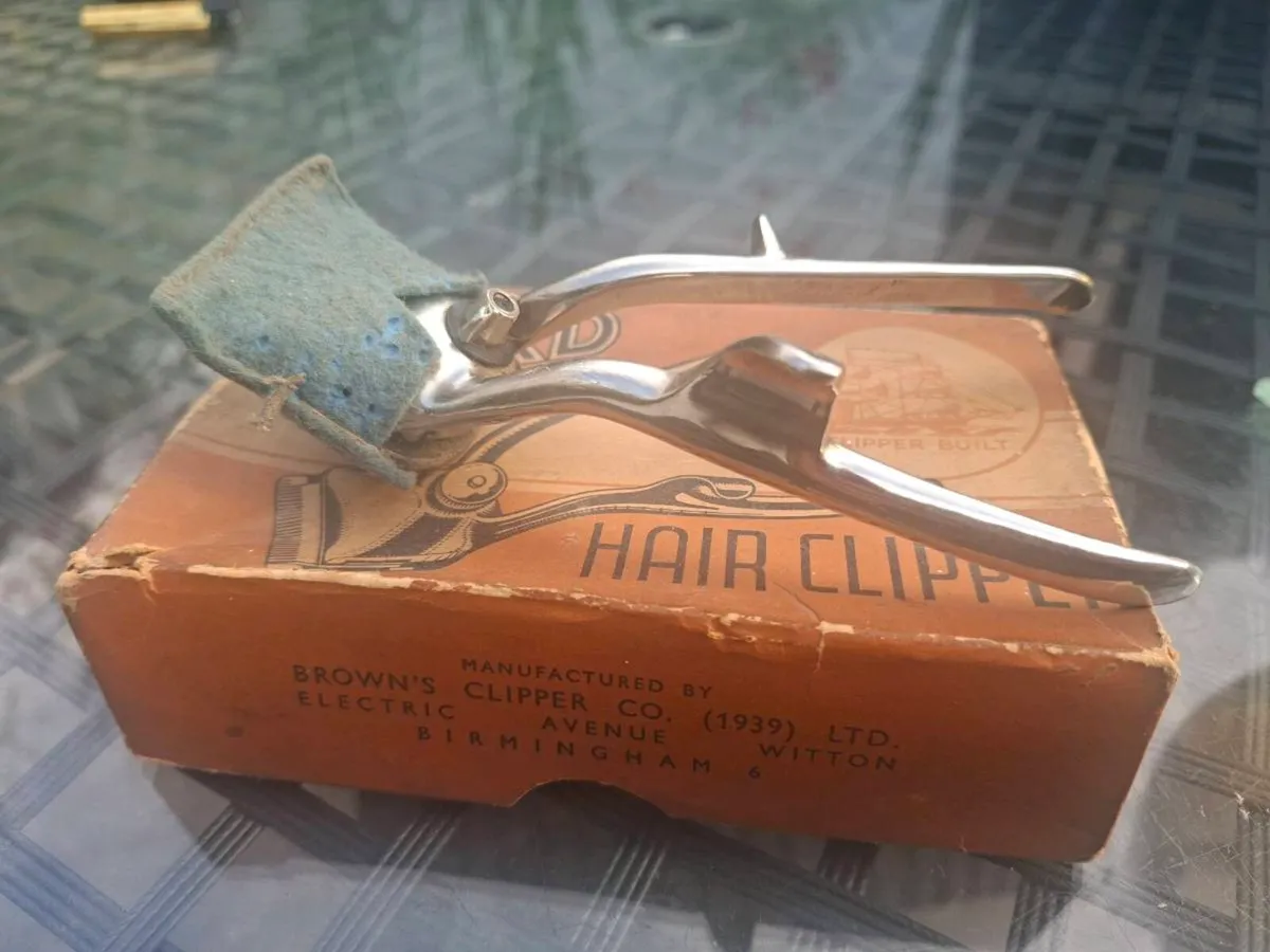 Vintage 1930's Chard No. 60B Hair Clipper - Image 4