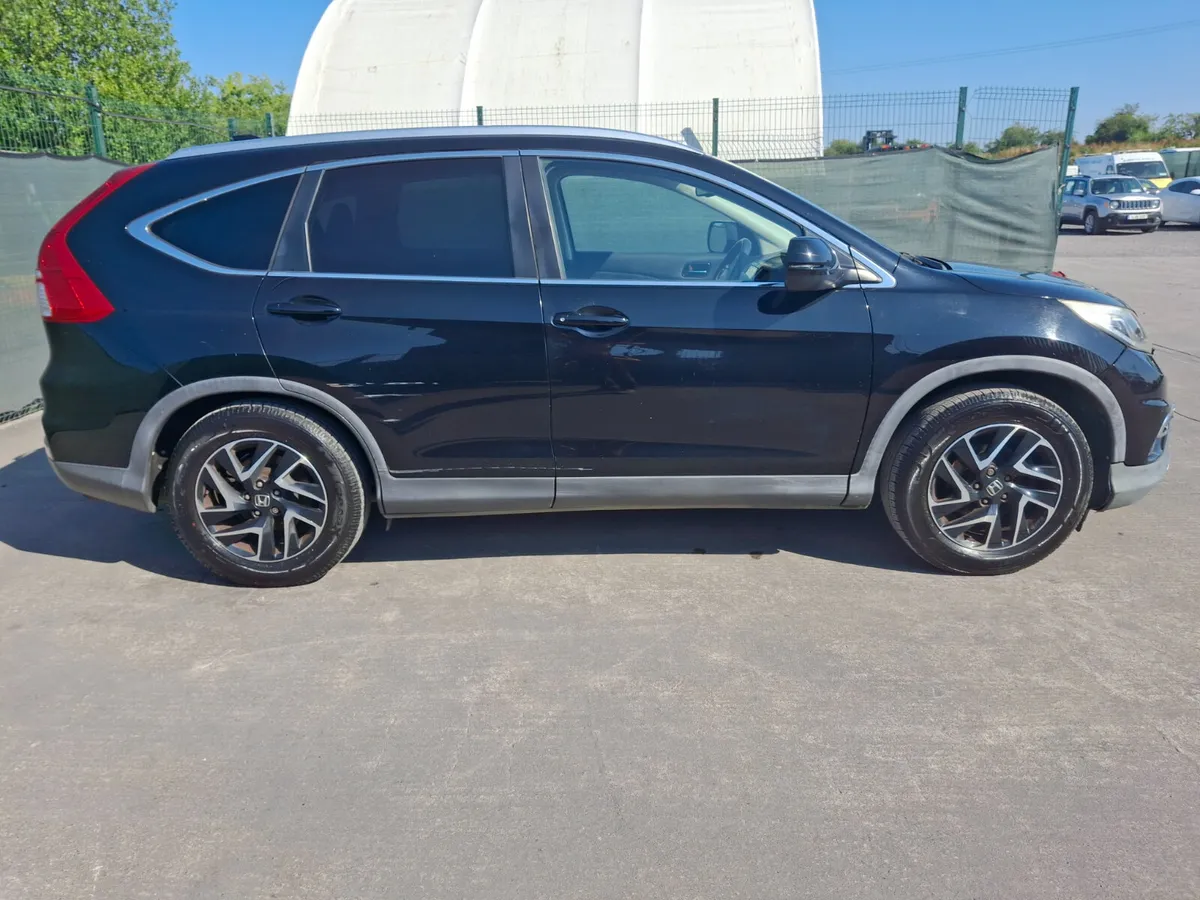162 Honda CR-V light Damage - Image 3