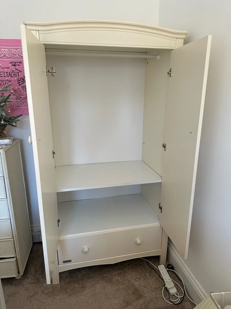 Baby Elegance wardrobe - Image 2