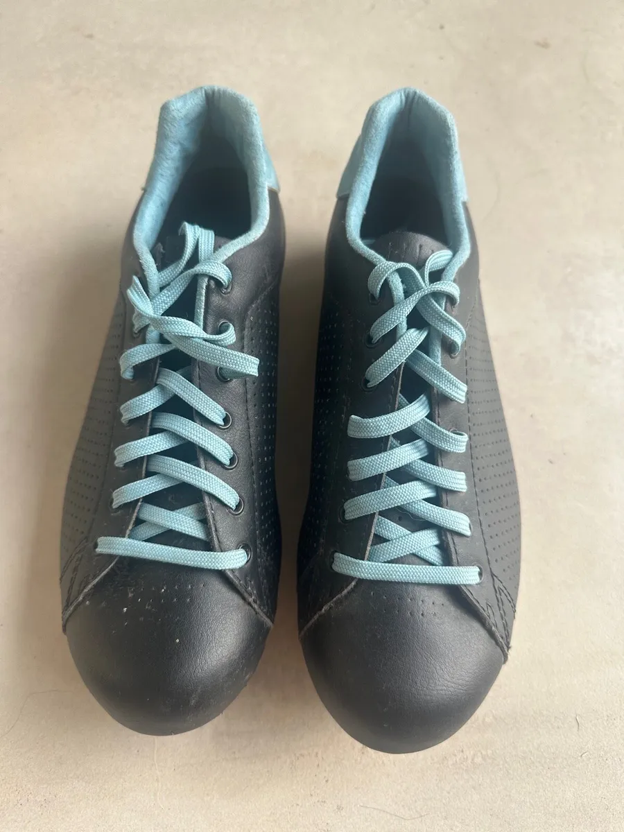 Women’s cycle touring shoes - Image 1