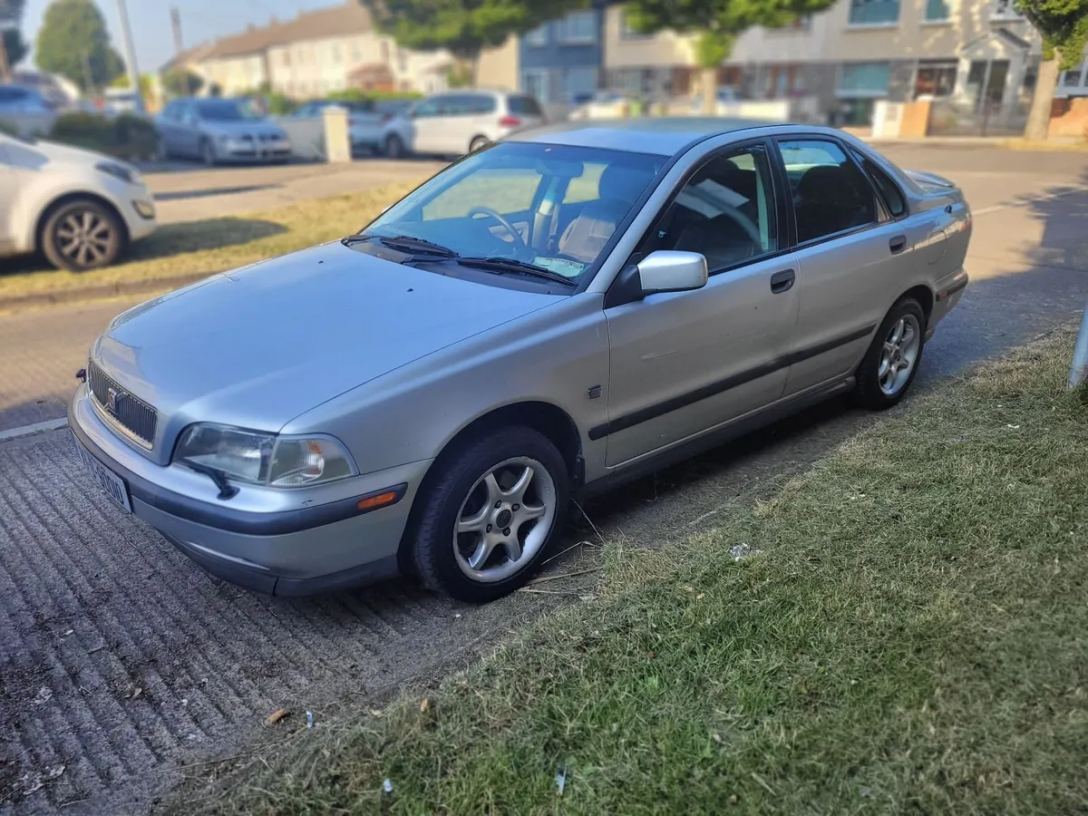 Volvo S40 - Image 3
