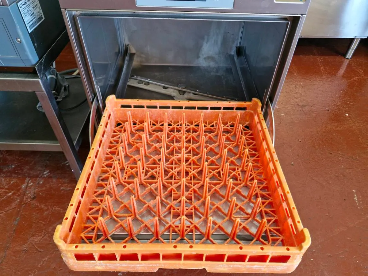 Commercial Dishwashers - Image 3
