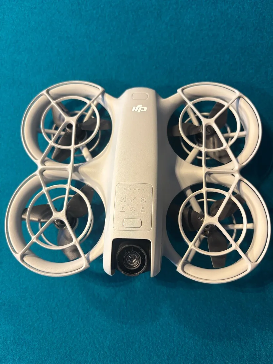 DJI Neo 1 motion fly 2 combo kit - Image 1