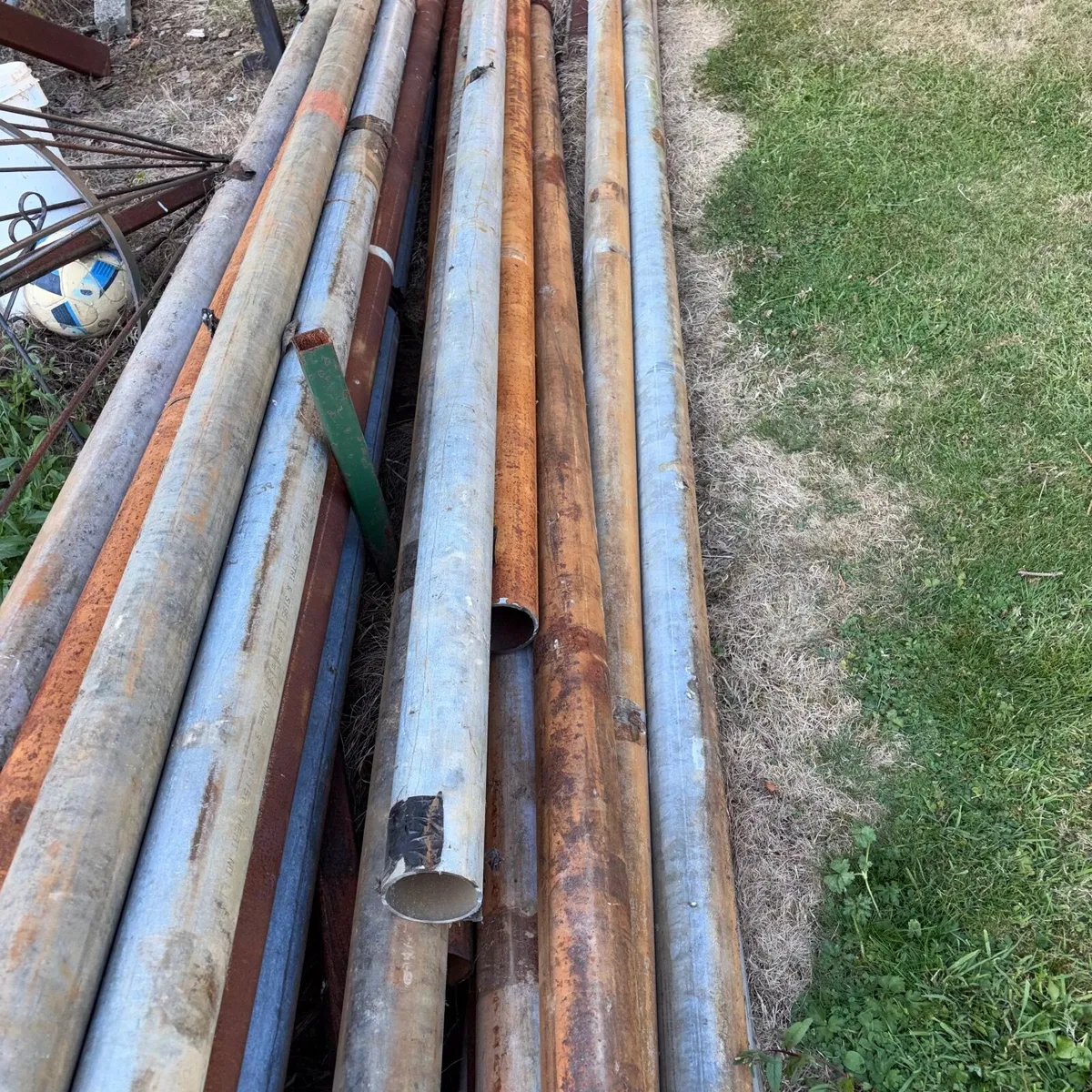 Steel pipes . 3 inch heavy - Image 4
