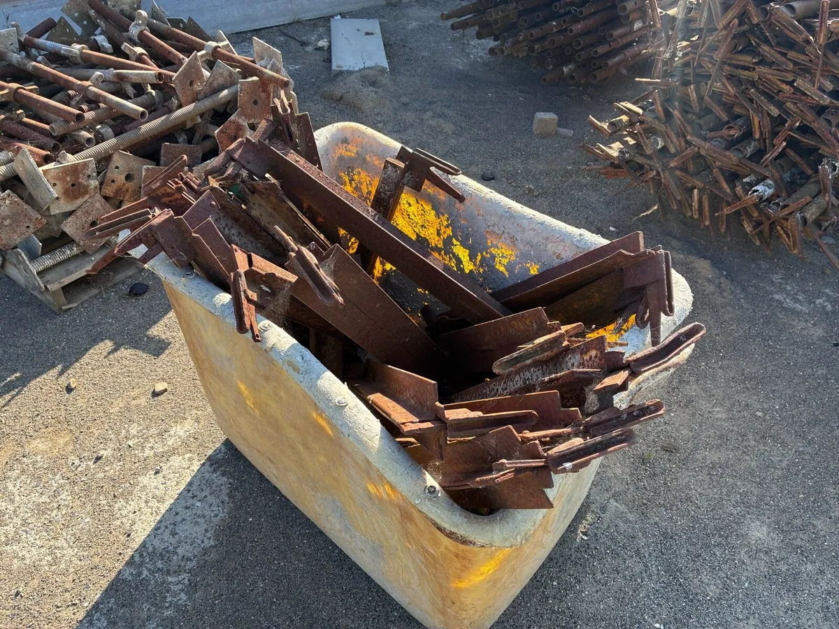 Scaffolding bars - Image 2