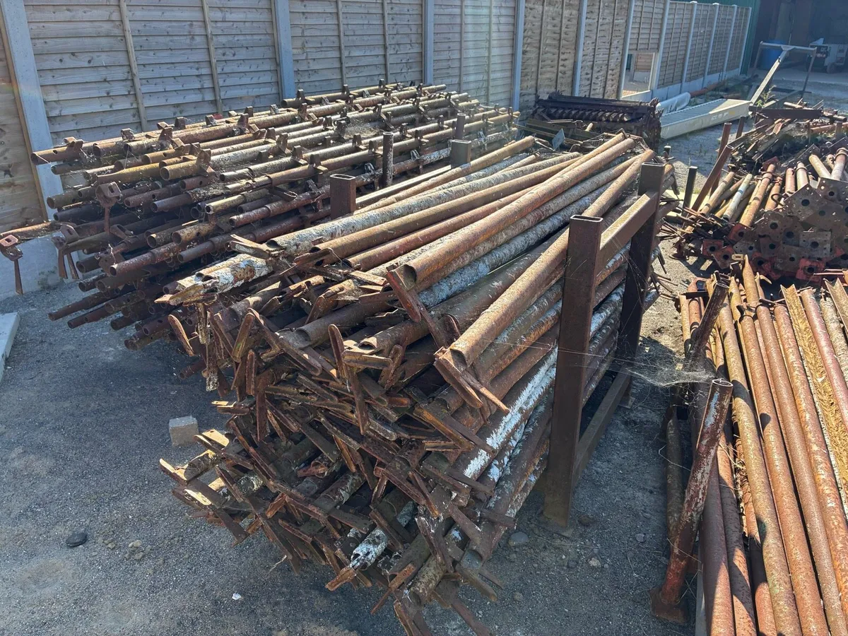 Scaffolding bars - Image 4