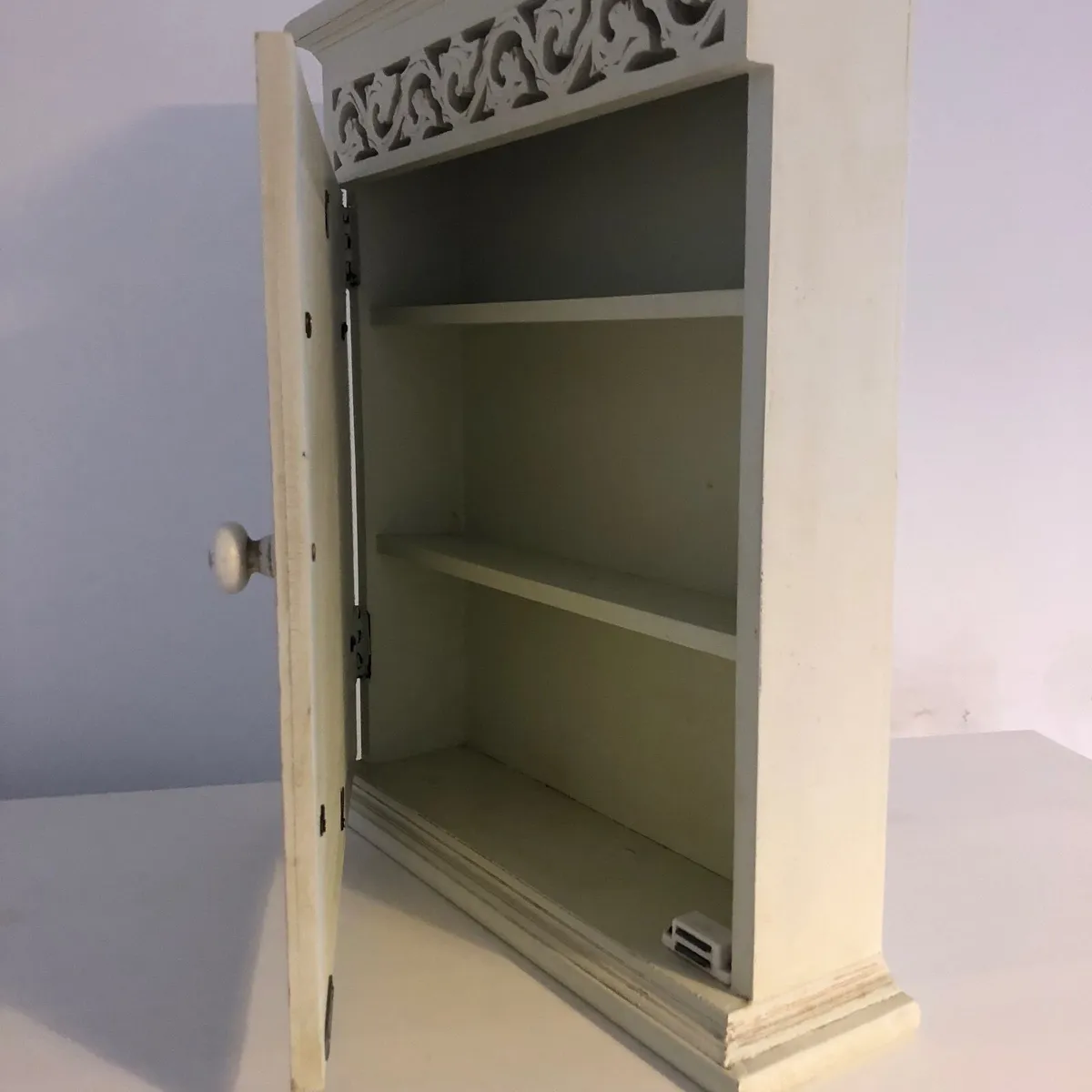 Bathroom cabinet - Image 3