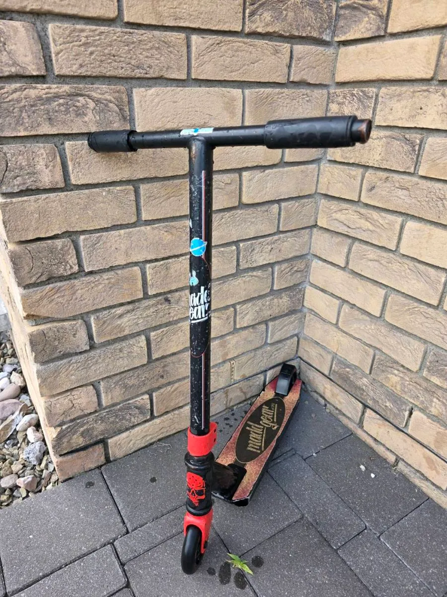 Scooter - Image 1