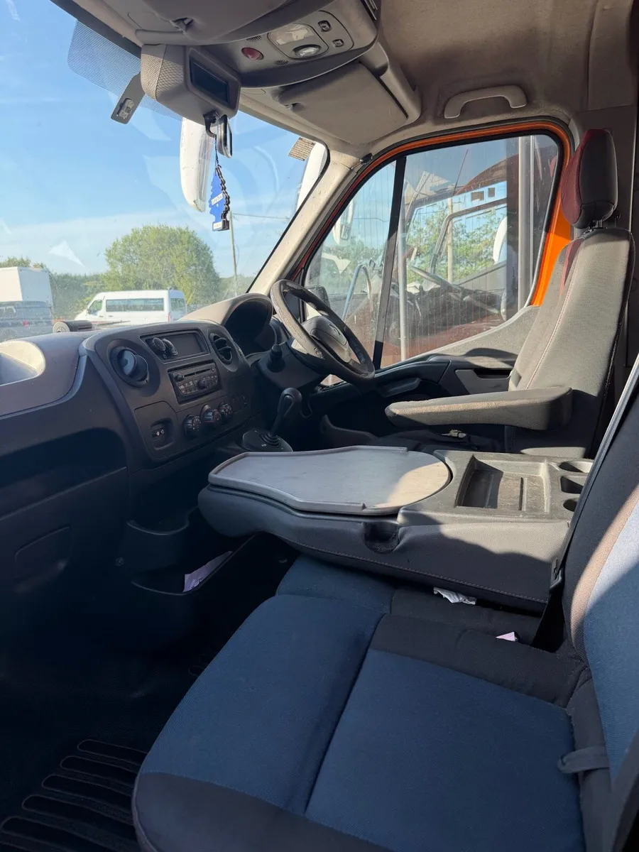 Renault Master - Image 3