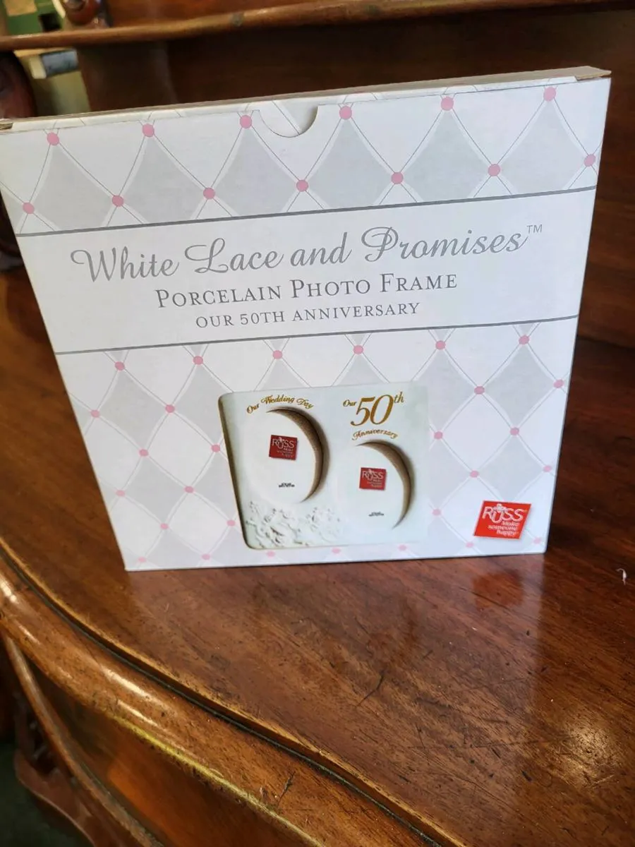 Lovely porcelain photo Frame for 50th wedding anni - Image 2
