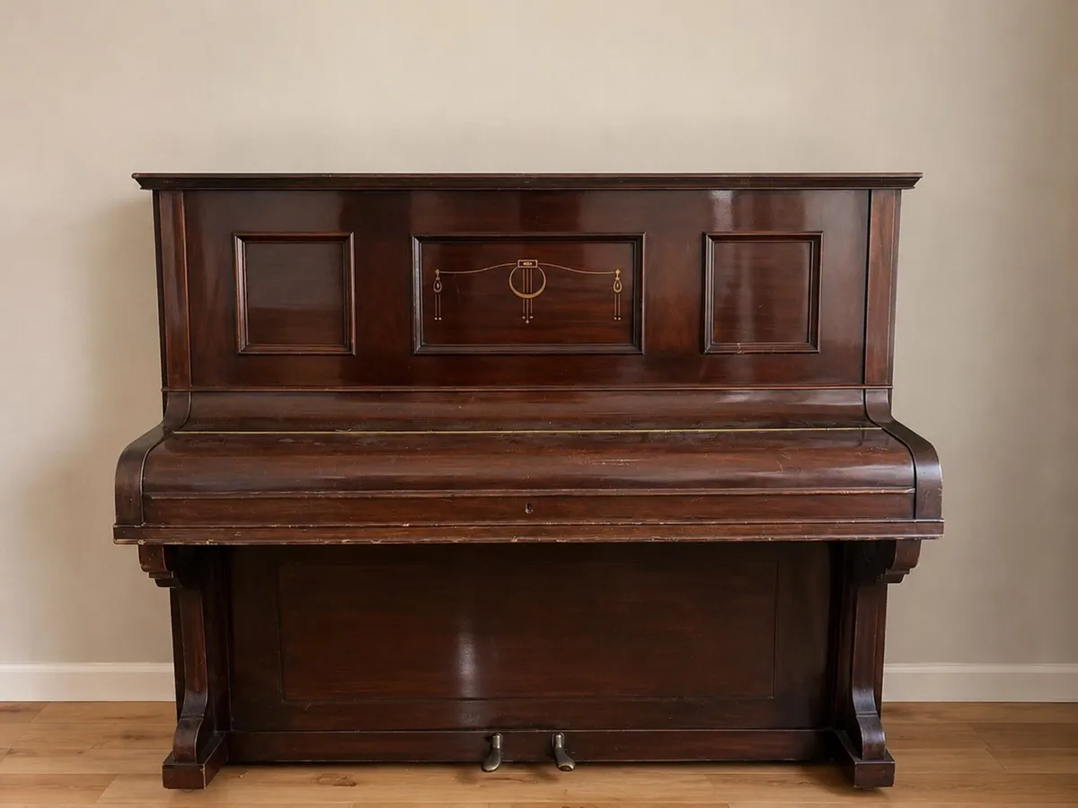 Piano - Image 1
