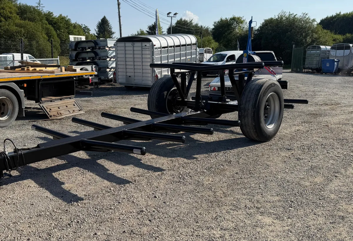 New 8 Bale Carrier - Image 1