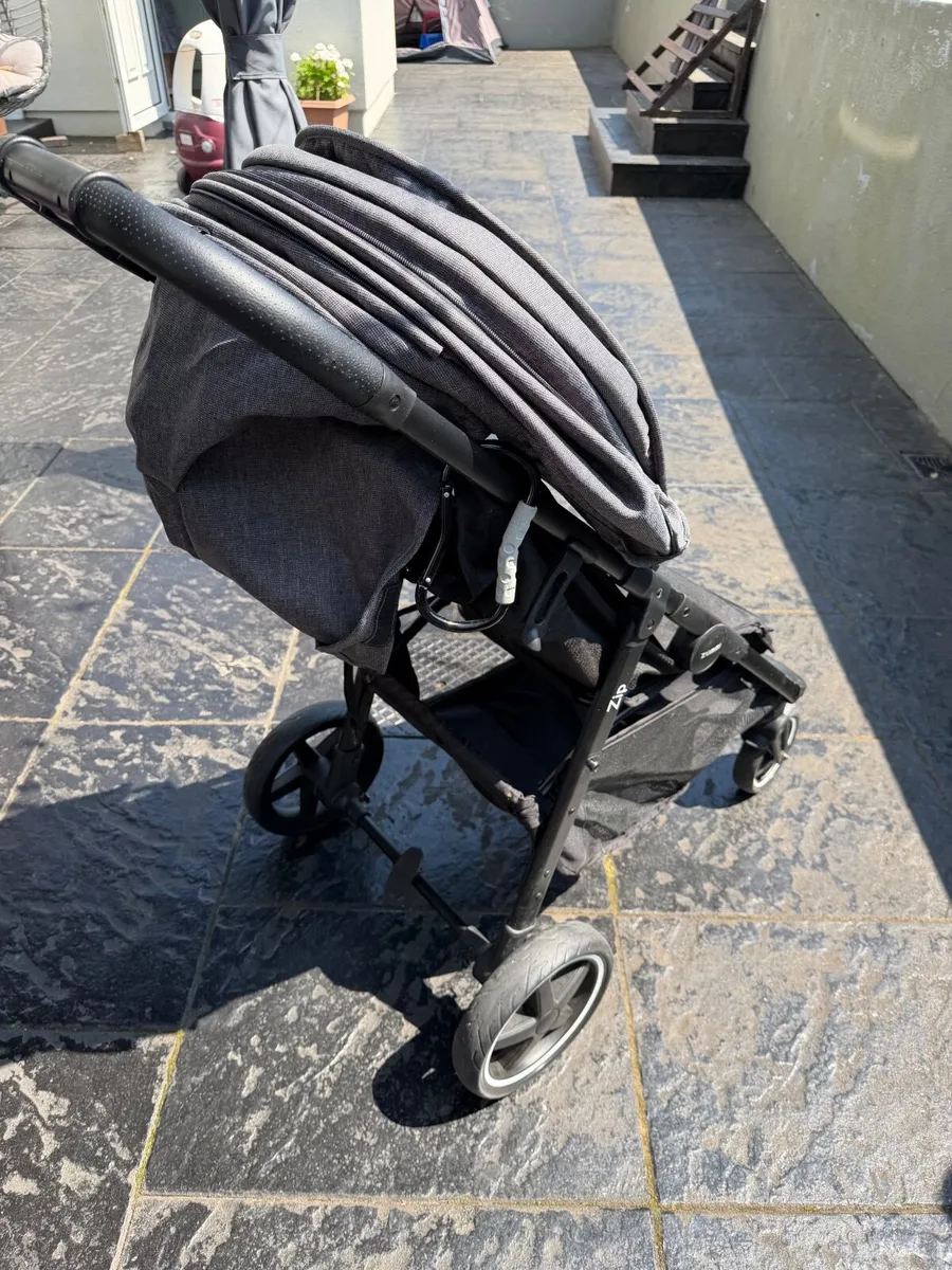 Zummi Stroller - Image 1