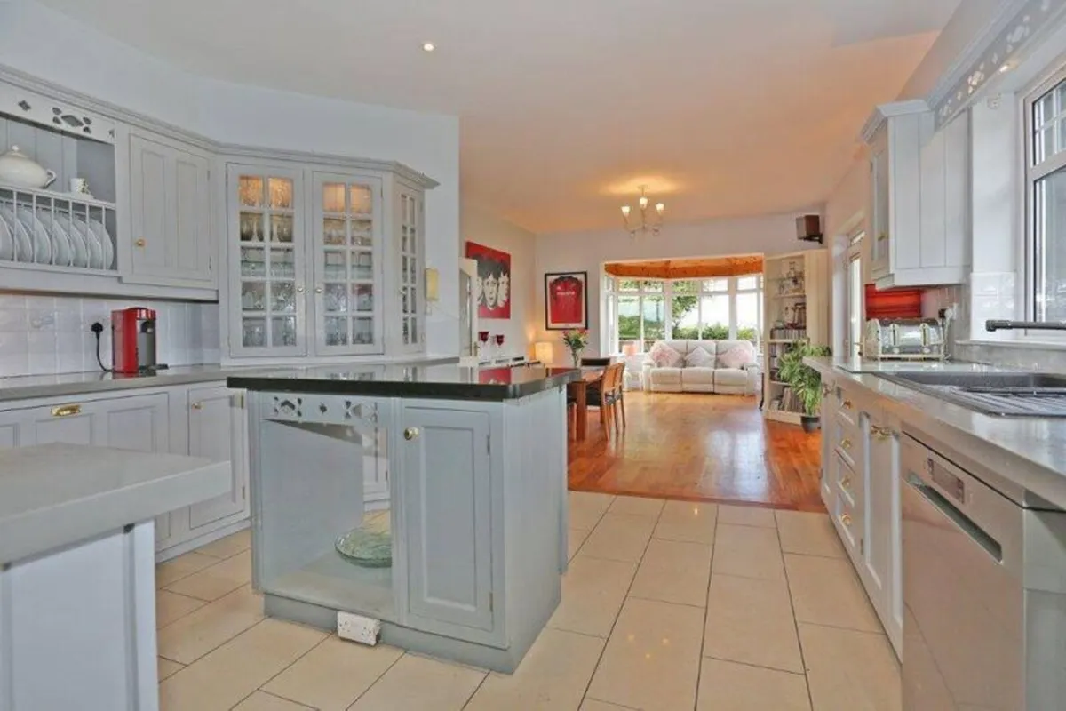 Kitchen - Image 1