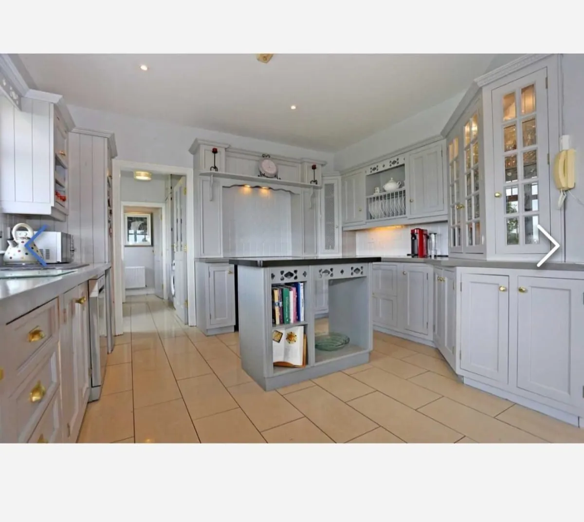 Kitchen - Image 2