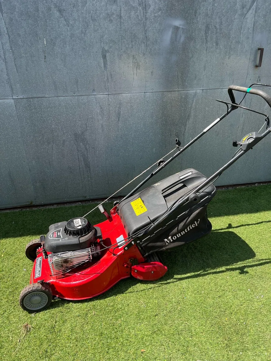 Lawnmower Mountfield Self Propelled Rear Roller. - Image 1