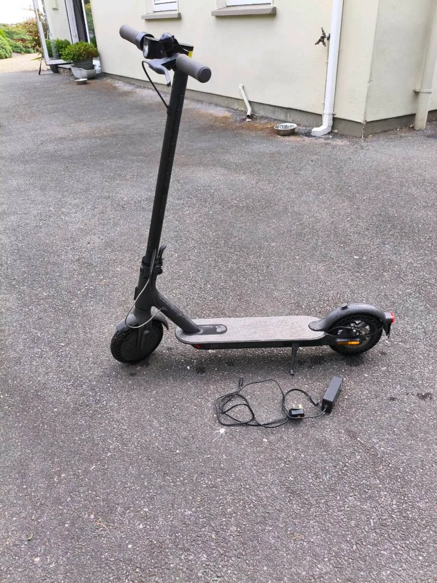 Scooter like new. Perfect working order - Image 1