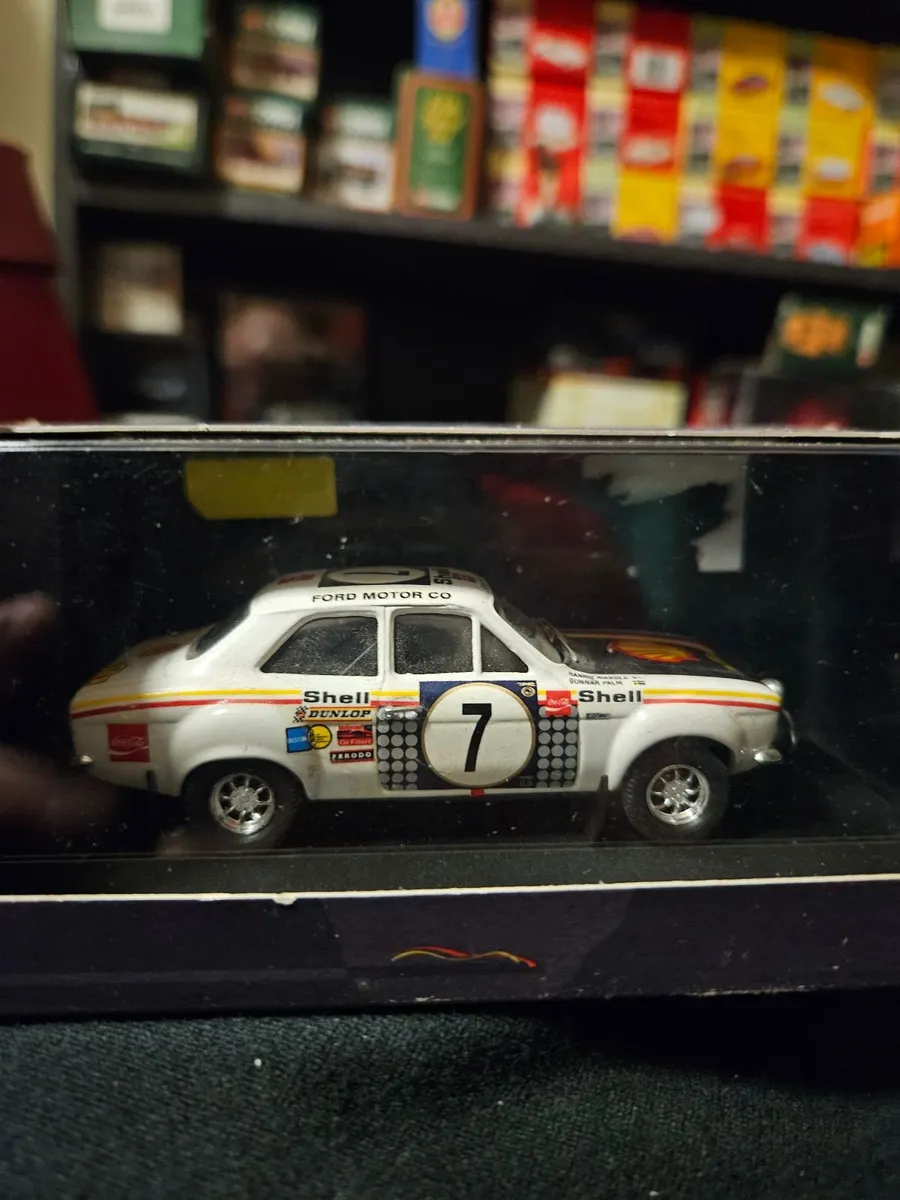 Corgi Trofeu Ford Escort MKI Rally - Image 3
