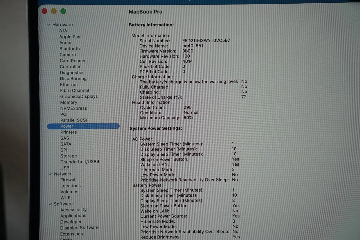 MacBook Pro 16" 32GB | 2021 | M1 Pro | 512GB - Image 3
