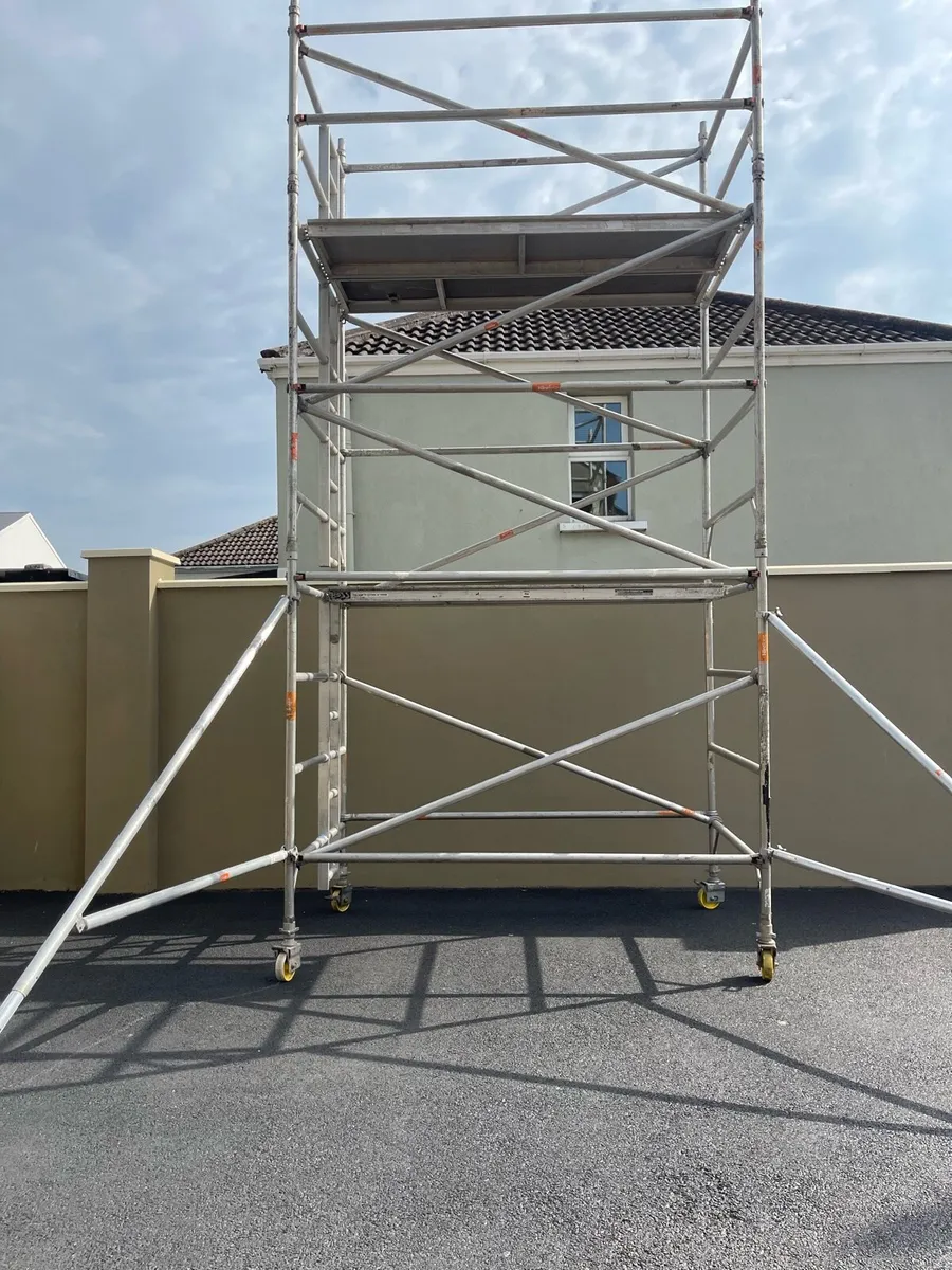 Aluminium scaffolding tower - Image 3
