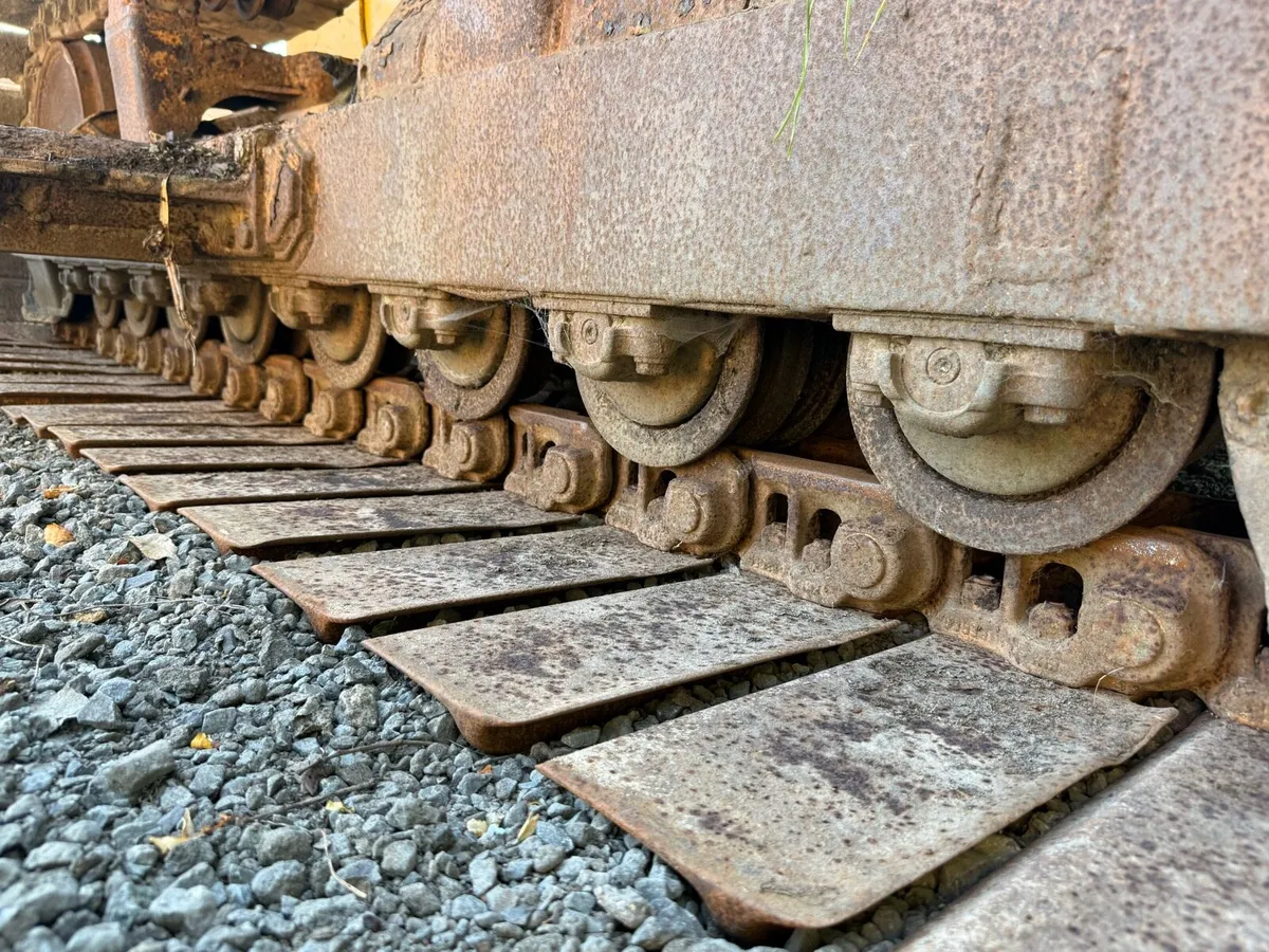 KOMATSU D58P-1 DOZER - Image 4