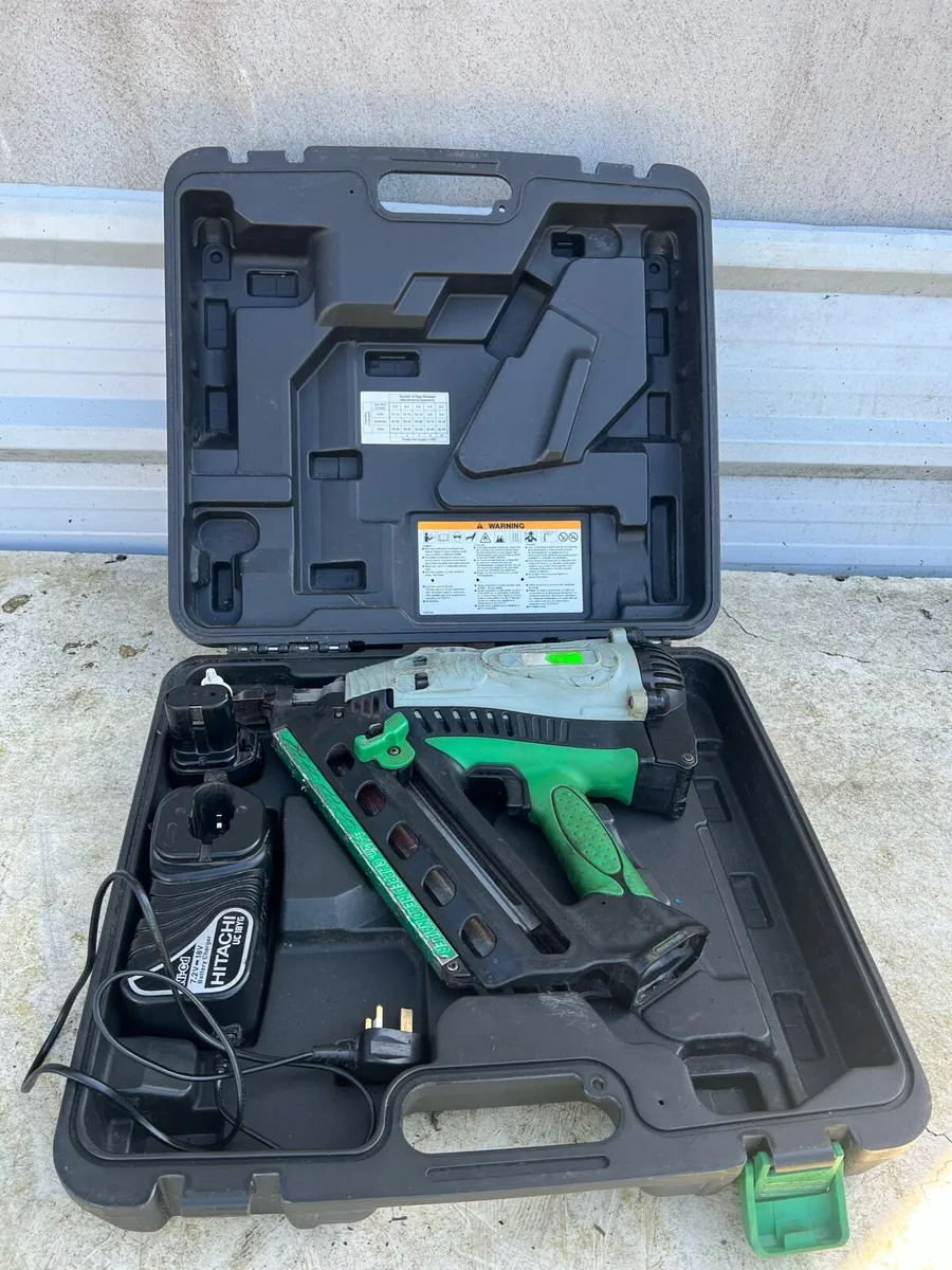 Cordless Nail gun First fix Hitachi NR90GC. - Image 1