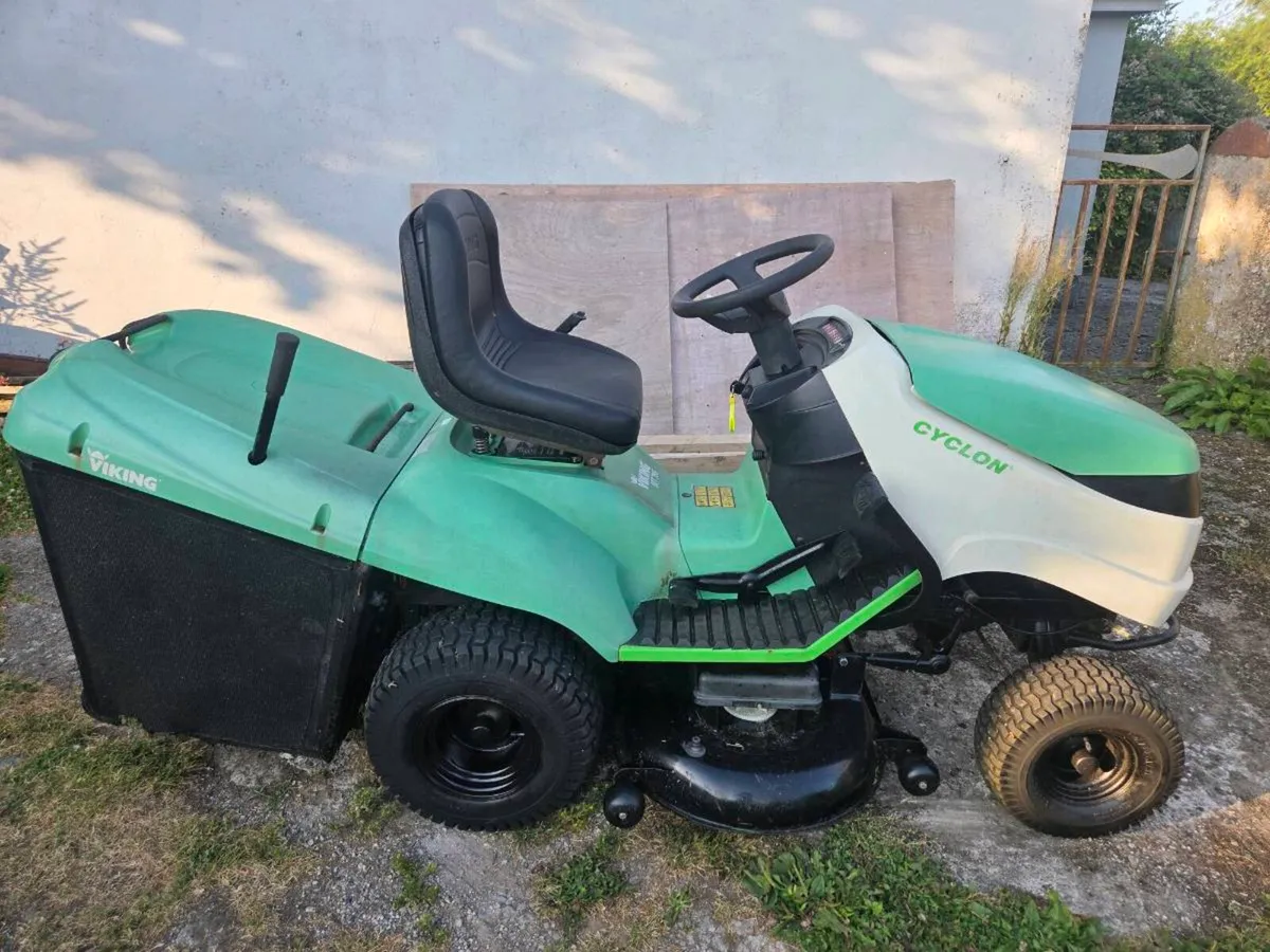 Viking ride-on lawnmower - Image 1