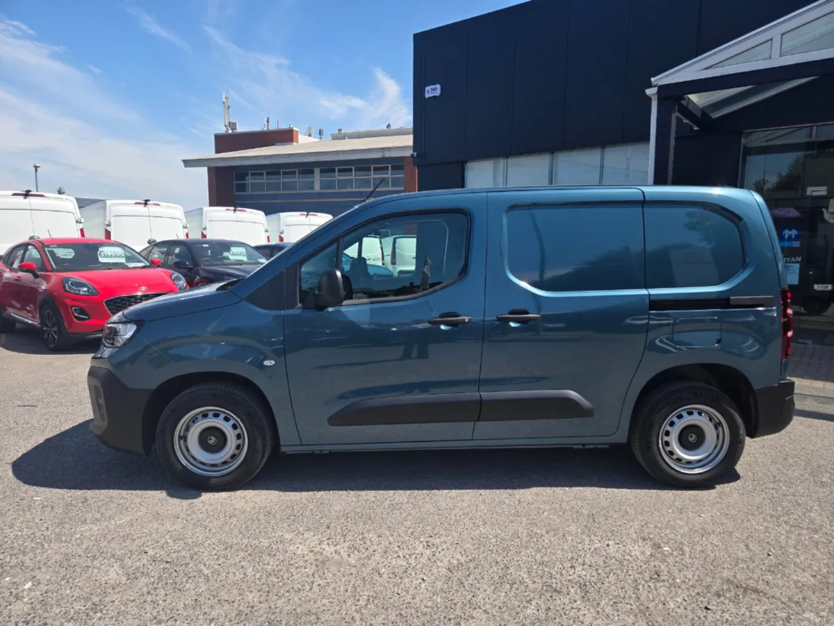 Citroen Berlingo LX PLUS BLUEHDI 100 M - Image 2