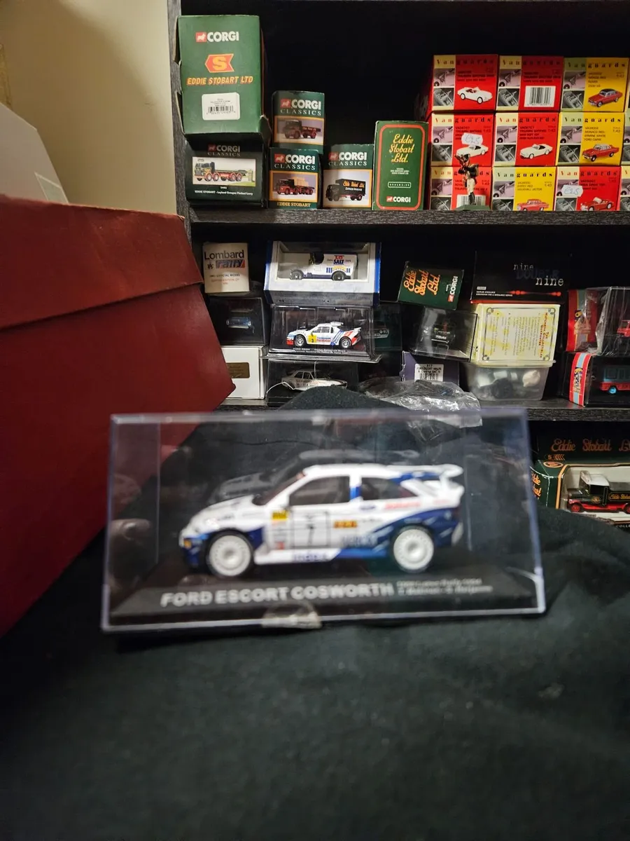 Corgi Atlas Ford Escort Rally - Image 2