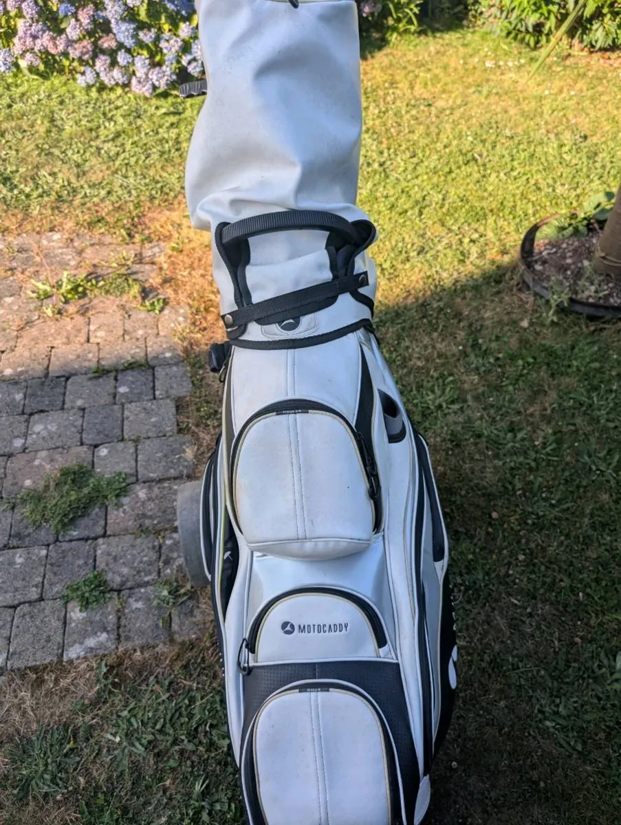 Deadly set of golf clubs. Must go tonight - Image 3