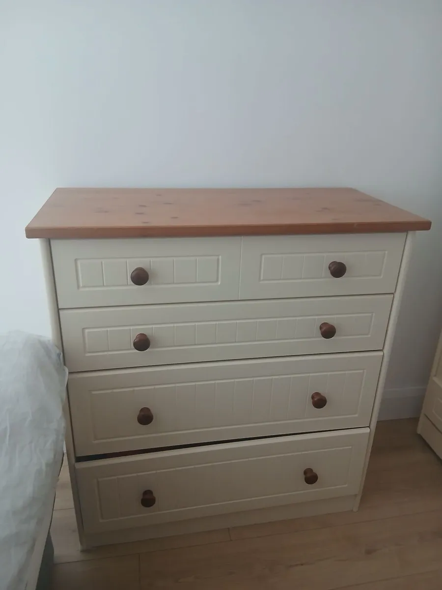 Bedroom furniture and hall.table.with seat - Image 2