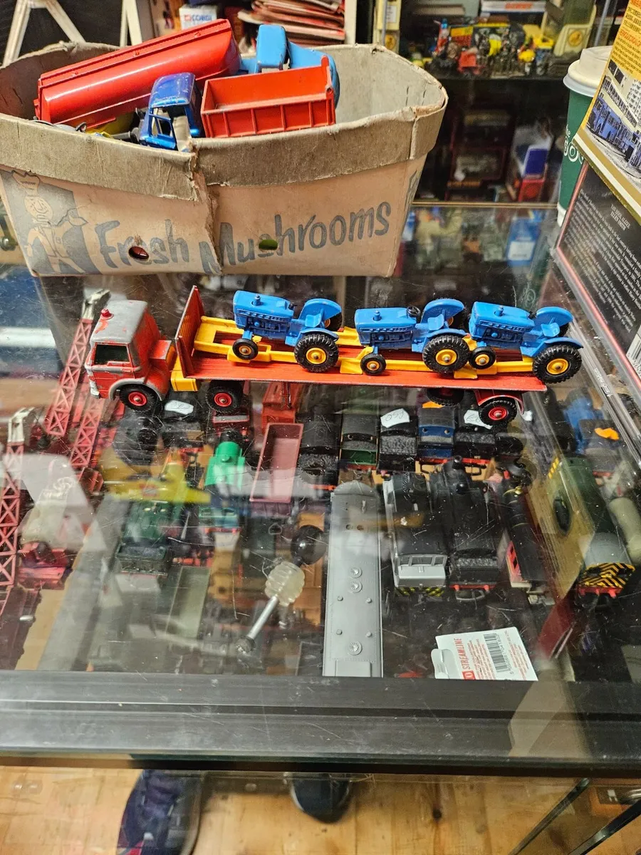Matchbox Superkings Ford Truck and Trailer with Tr - Image 4