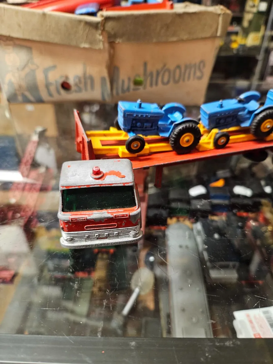 Matchbox Superkings Ford Truck and Trailer with Tr - Image 3