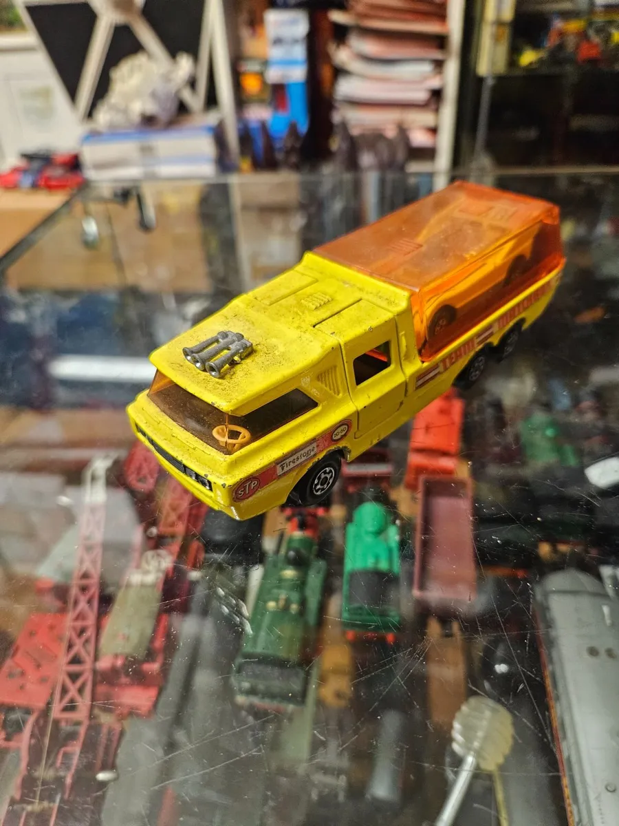 Matchbox Superkings Racing Car Transporter - Image 1