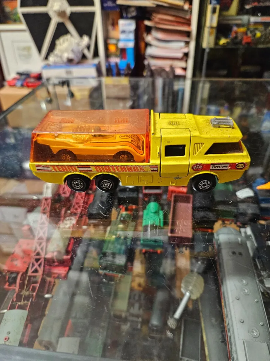 Matchbox Superkings Racing Car Transporter - Image 4