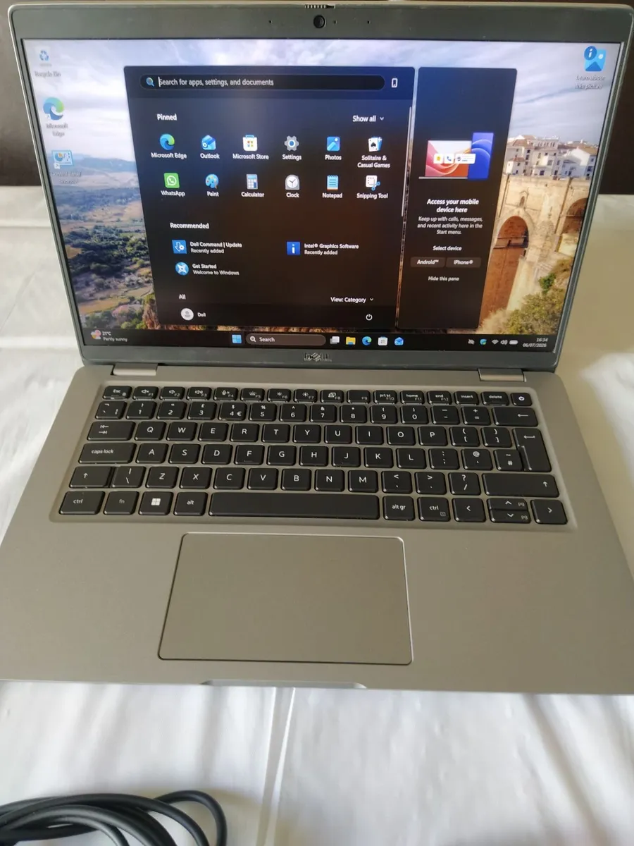 Dell Latitude 5420 - Image 1